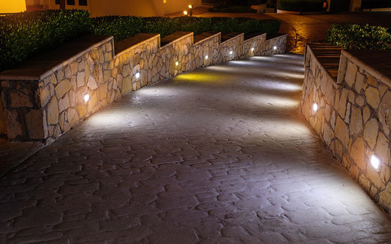 Low Voltage Landscape Lighting
