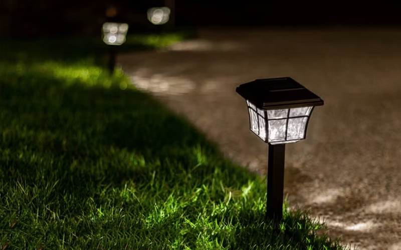 Solar Driveway Lights Are Friendly And Easy To Install
