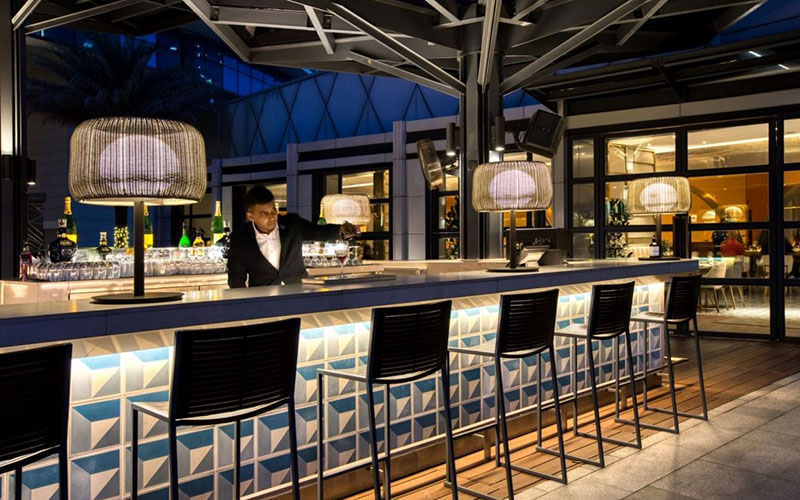 Elegant Lighting Solutions For Outdoor Pool Bars