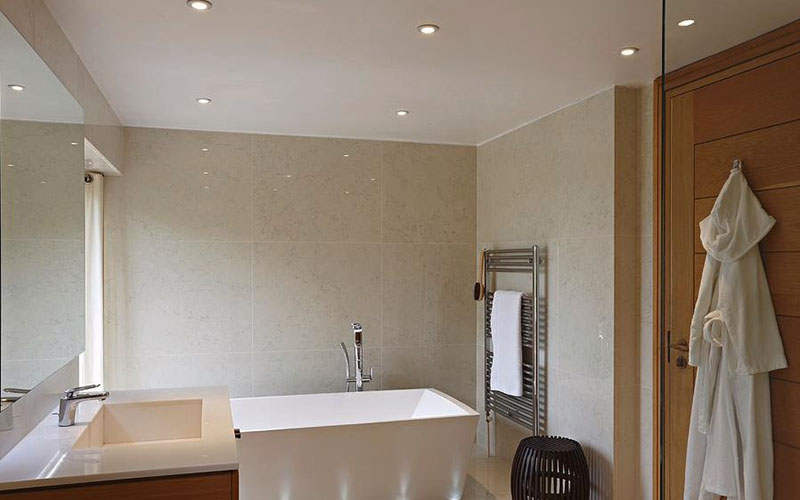 Bathtub Ceiling Downlights